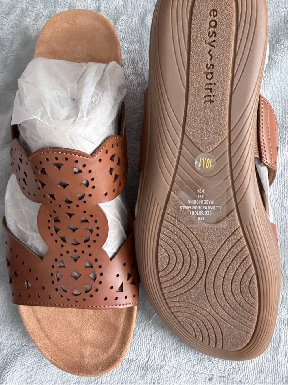 Easy Spirit Women's Tan Laser-Cut Slide Sandals - Picture 4 of 4